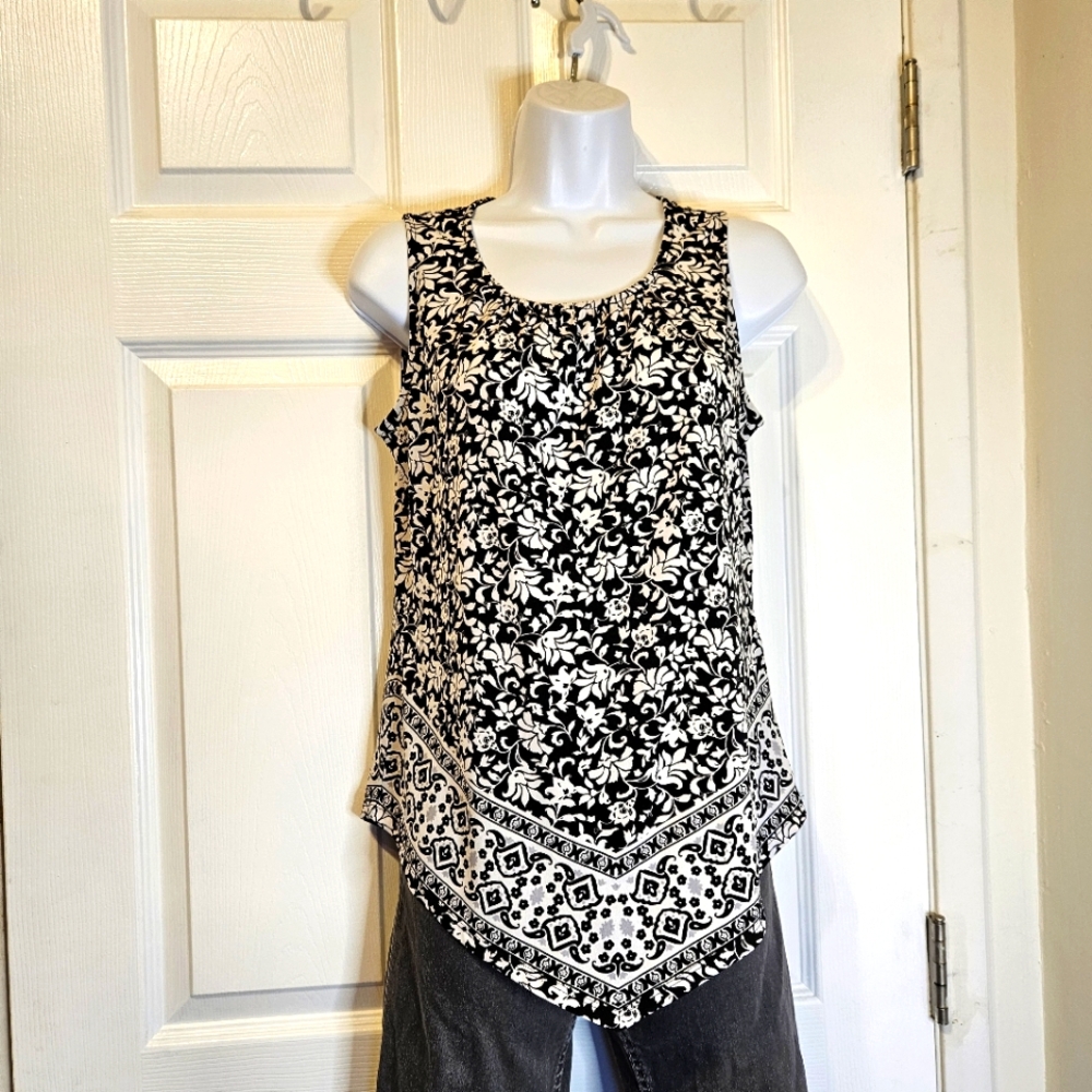 WHBM - women's floral printed blouse- size S